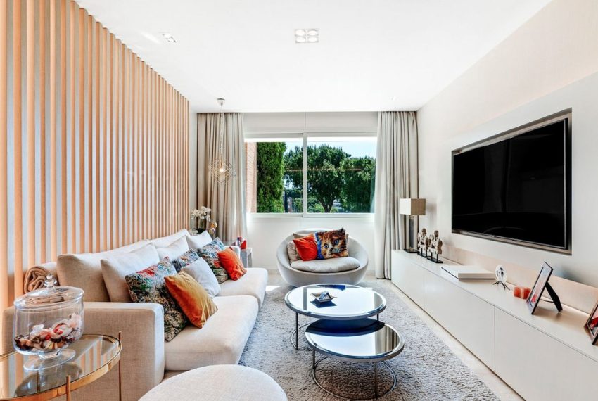 R5140834-Apartment-For-Sale-The-Golden-Mile-Middle-Floor-4-Beds-341-Built-17