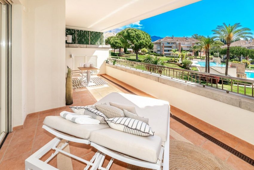 R5140834-Apartment-For-Sale-The-Golden-Mile-Middle-Floor-4-Beds-341-Built-7