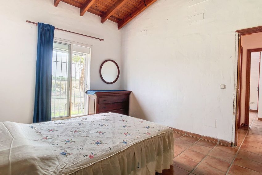 R5140843-Villa-For-Sale-Coin-Detached-2-Beds-129-Built-15