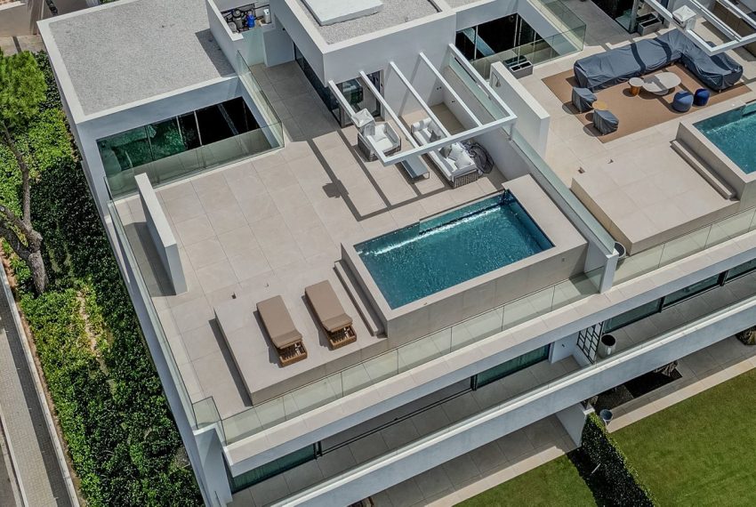 R5140960-Villa-For-Sale-Nueva-Andalucia-Semi-Detached-4-Beds-612-Built-1