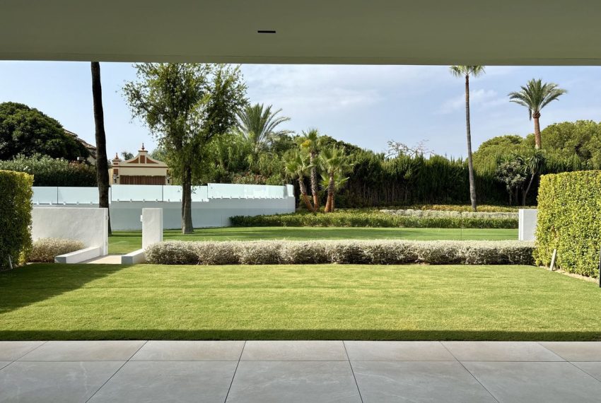 R5140960-Villa-For-Sale-Nueva-Andalucia-Semi-Detached-4-Beds-612-Built-11
