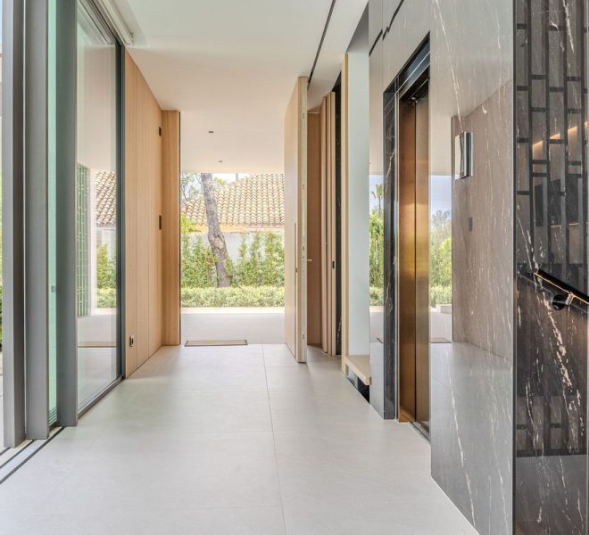R5140960-Image 1-Semi Detached - 4 Beds - 612 Built