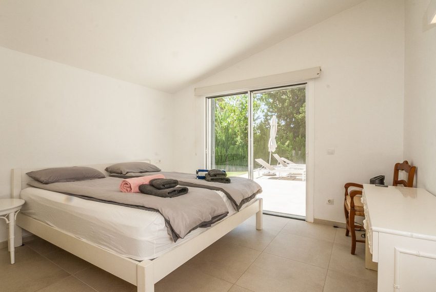 R5140984-Villa-For-Sale-Elviria-Detached-5-Beds-251-Built-10