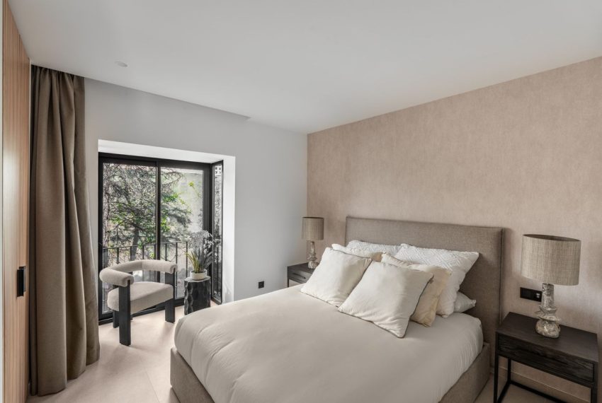R5141002-Apartment-For-Sale-Nueva-Andalucia-Penthouse-Duplex-3-Beds-241-Built-11