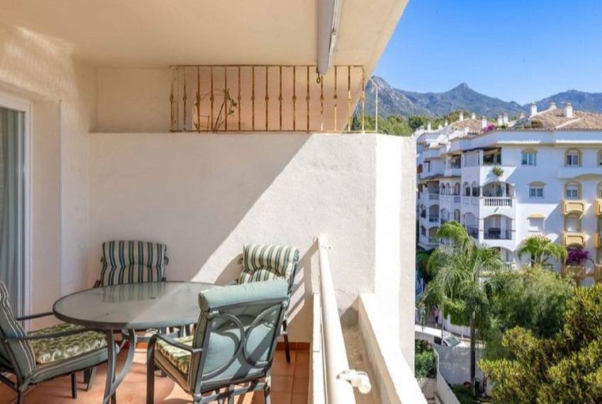 R5141653-Apartment-For-Sale-The-Golden-Mile-Penthouse-Duplex-3-Beds-165-Built-1