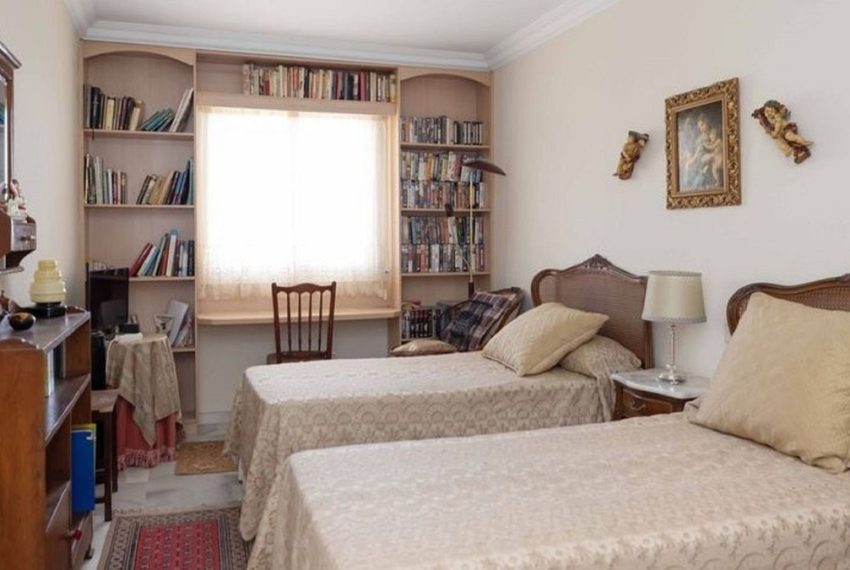 R5141653-Apartment-For-Sale-The-Golden-Mile-Penthouse-Duplex-3-Beds-165-Built-14