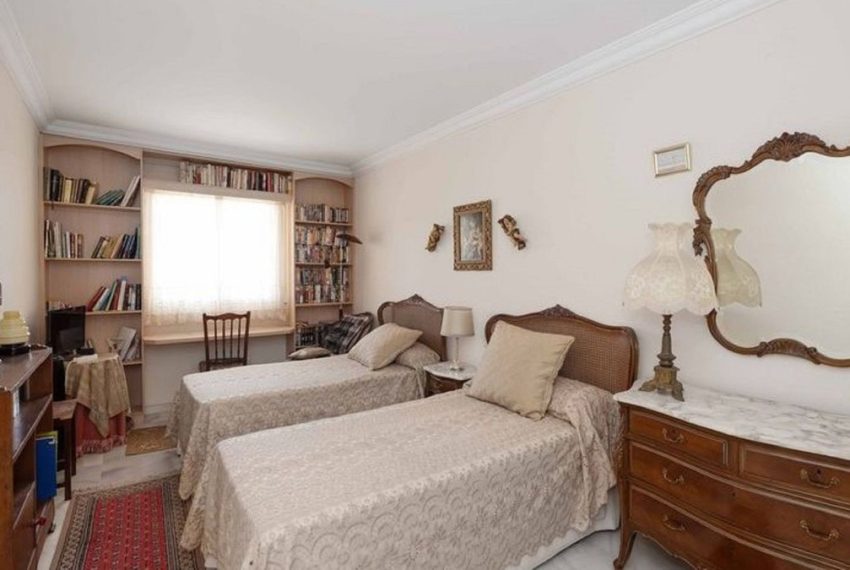 R5141653-Apartment-For-Sale-The-Golden-Mile-Penthouse-Duplex-3-Beds-165-Built-15
