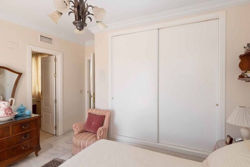 R5141653-Apartment-For-Sale-The-Golden-Mile-Penthouse-Duplex-3-Beds-165-Built-17