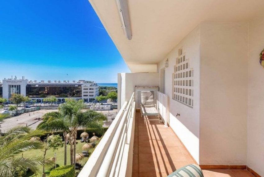 R5141653-Apartment-For-Sale-The-Golden-Mile-Penthouse-Duplex-3-Beds-165-Built-8