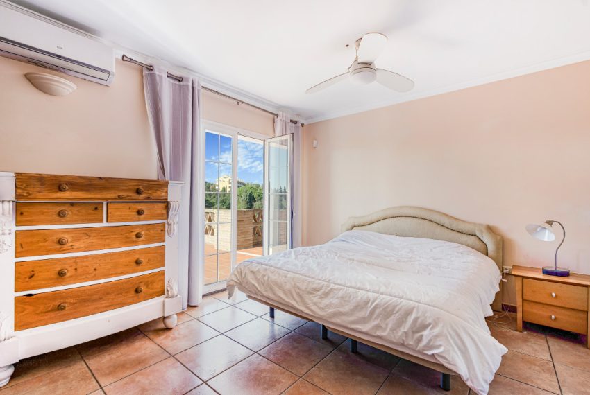 R5141941-Villa-For-Sale-Elviria-Detached-4-Beds-321-Built-12