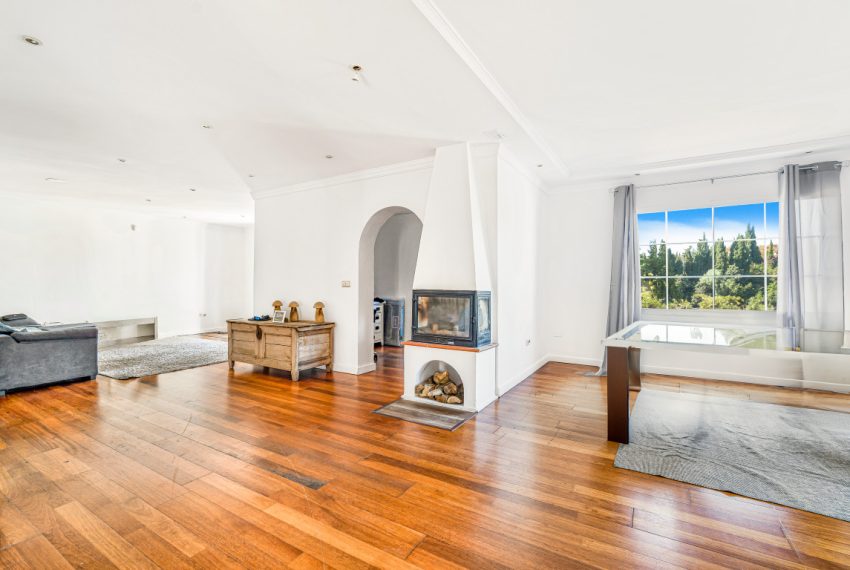 R5141941-Villa-For-Sale-Elviria-Detached-4-Beds-321-Built-2