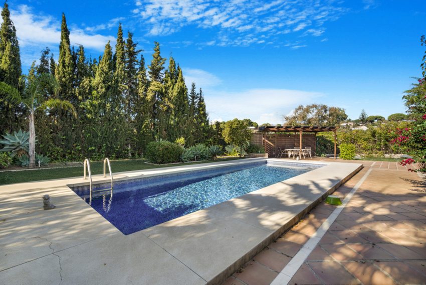 R5141941-Villa-For-Sale-Elviria-Detached-4-Beds-321-Built-3