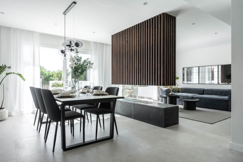 R5141947-Apartment-For-Sale-The-Golden-Mile-Penthouse-3-Beds-130-Built