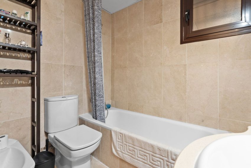 R5142676-Apartment-For-Sale-Estepona-Penthouse-2-Beds-131-Built-9