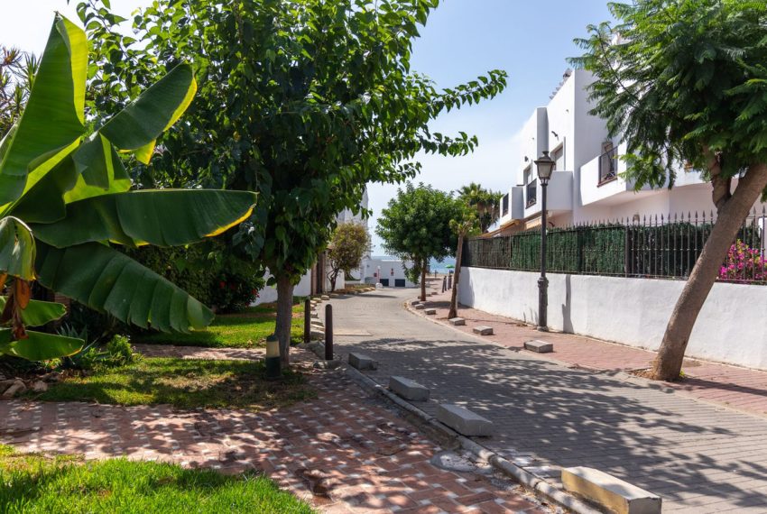 R5142817-Villa-For-Sale-Costalita-Detached-2-Beds-83-Built-14