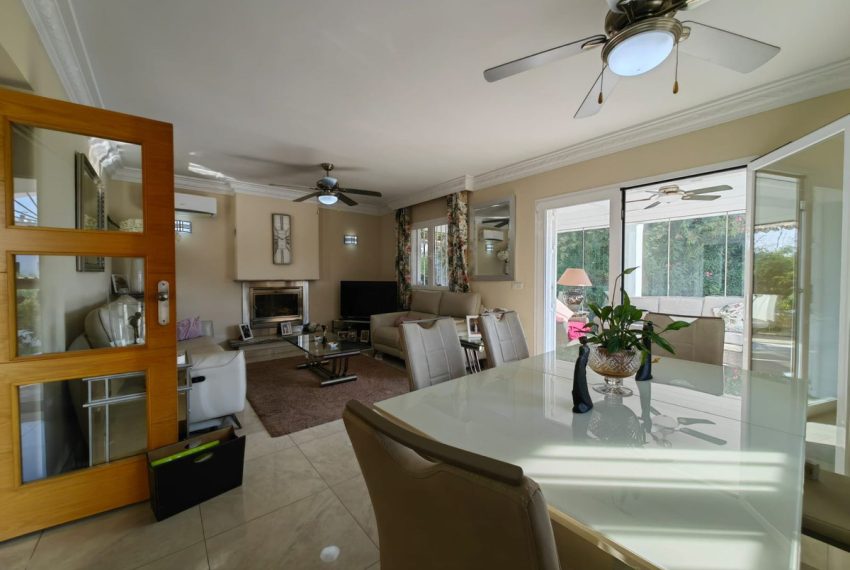 R5143135-Villa-For-Sale-Estepona-Detached-4-Beds-191-Built-10