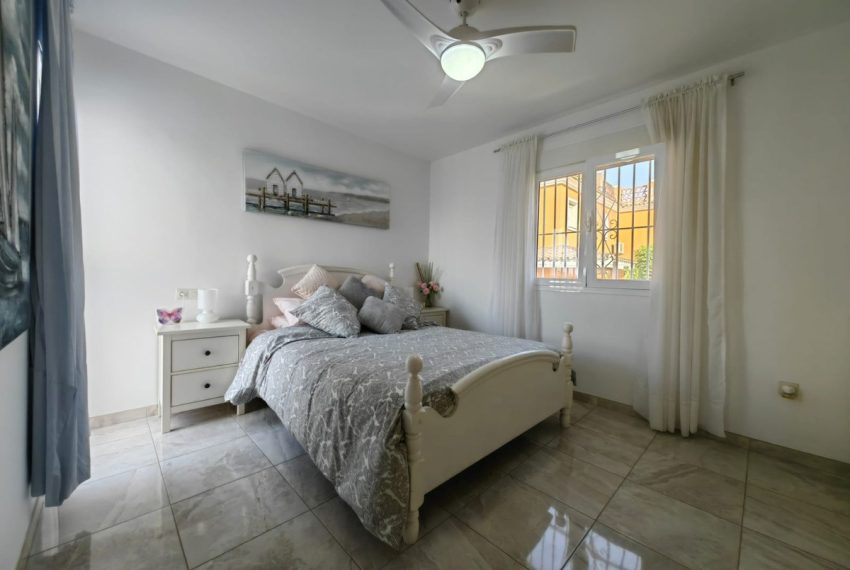 R5143135-Villa-For-Sale-Estepona-Detached-4-Beds-191-Built-3