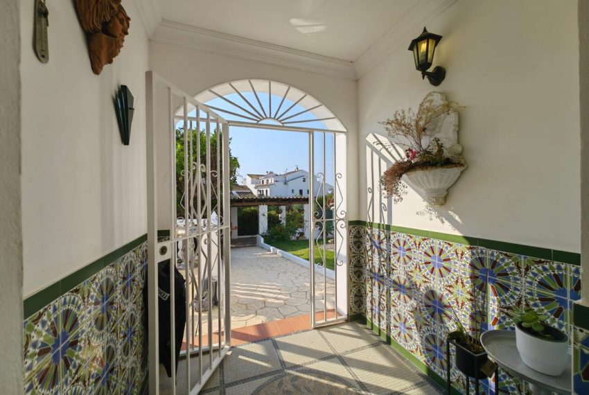 R5143135-Villa-For-Sale-Estepona-Detached-4-Beds-191-Built-6