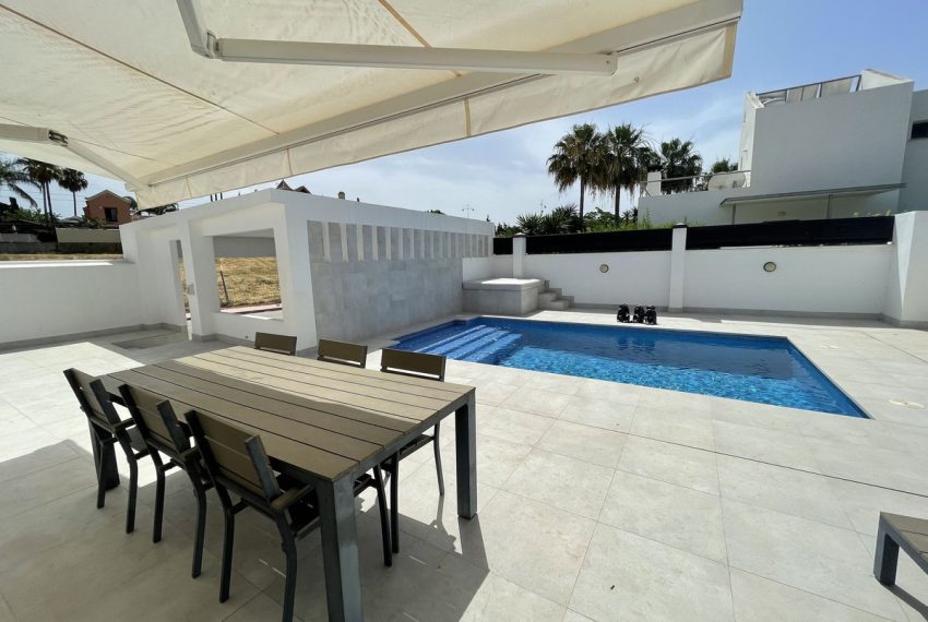 R5143783-Villa-For-Sale-San-Pedro-de-Alcantara-Detached-3-Beds-195-Built-2