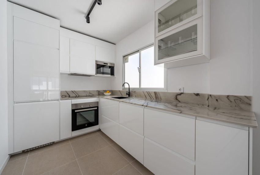 R5143876-Apartment-For-Sale-Estepona-Penthouse-3-Beds-105-Built-6
