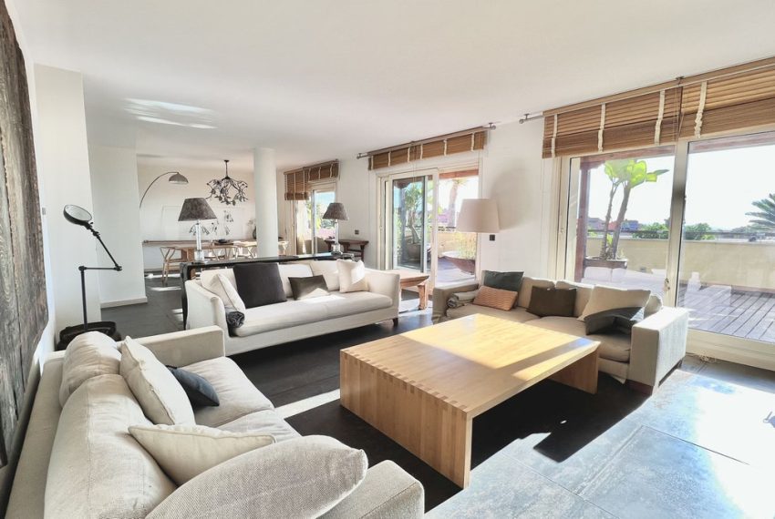 R5143915-Apartment-For-Sale-Sierra-Blanca-Penthouse-Duplex-3-Beds-388-Built-1