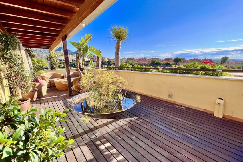 R5143915-Apartment-For-Sale-Sierra-Blanca-Penthouse-Duplex-3-Beds-388-Built-12