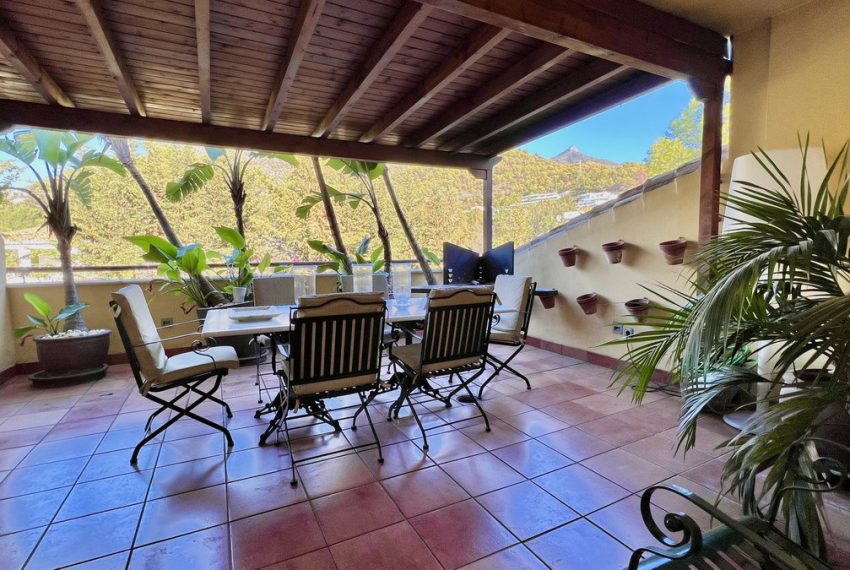 R5143915-Apartment-For-Sale-Sierra-Blanca-Penthouse-Duplex-3-Beds-388-Built-19