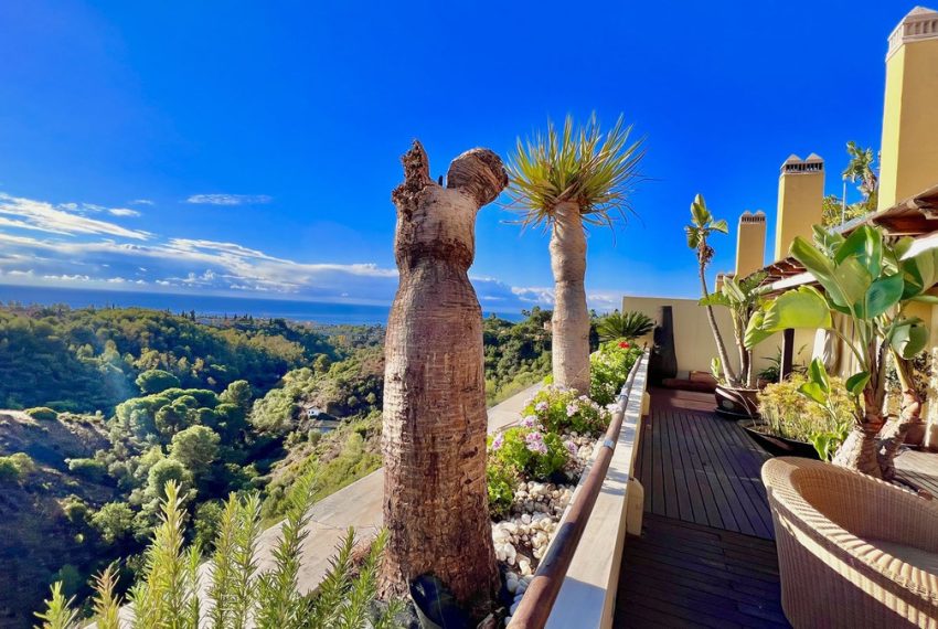 R5143915-Apartment-For-Sale-Sierra-Blanca-Penthouse-Duplex-3-Beds-388-Built