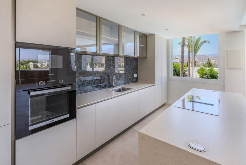 R5143975-Apartment-For-Sale-Nueva-Andalucia-Middle-Floor-2-Beds-101-Built-5