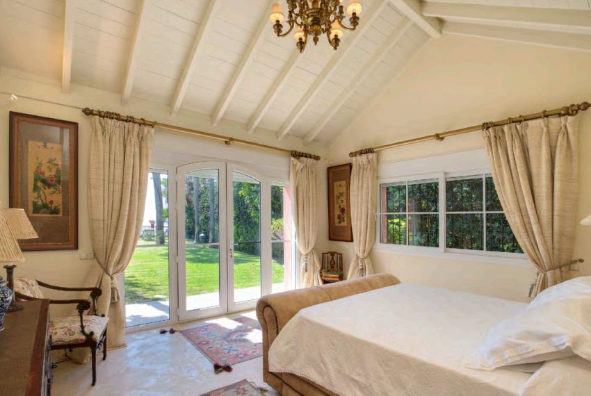 R5145118-Villa-For-Sale-New-Golden-Mile-Detached-5-Beds-880-Built-14