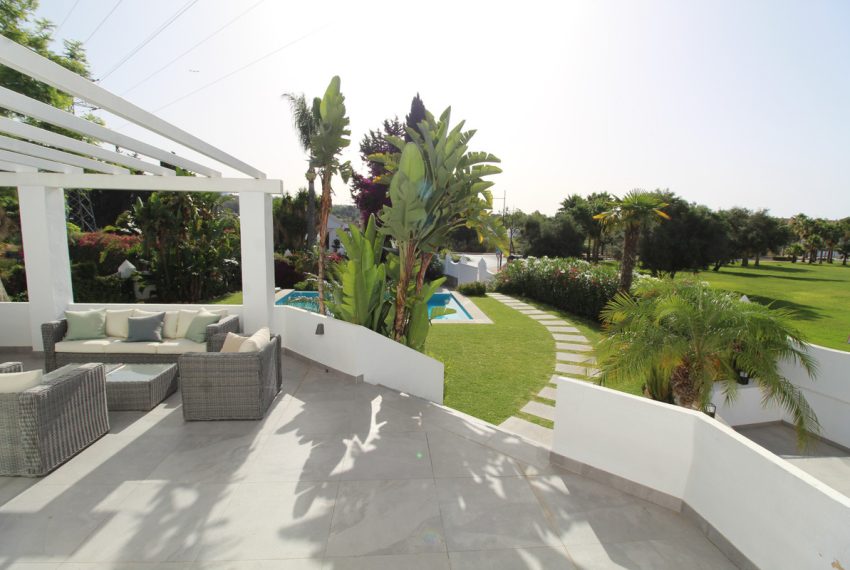 R5145193-Villa-For-Sale-Nueva-Andalucia-Detached-5-Beds-350-Built-9
