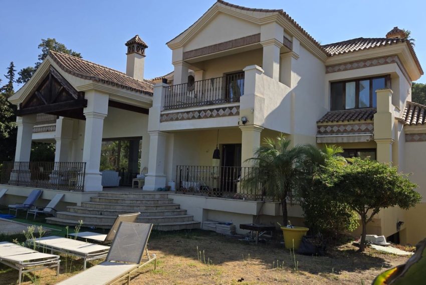 R5145913-Villa-For-Sale-El-Paraiso-Detached-6-Beds-458-Built
