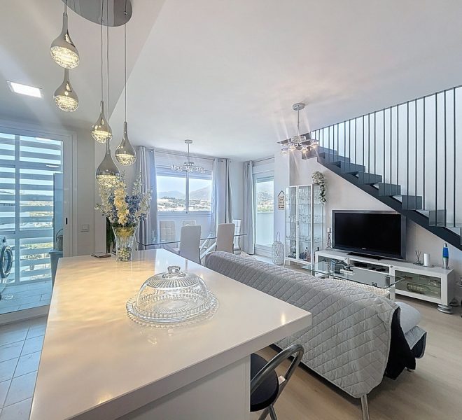 R5146240-Image 1-Penthouse - 3 Beds - 187 Built