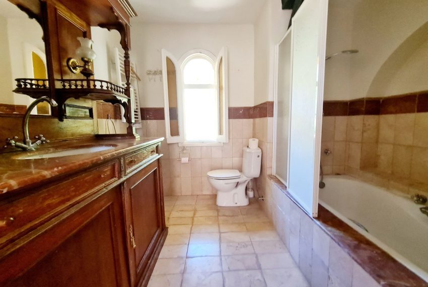 R3441994-Villa-For-Sale-Ojen-Detached-4-Beds-195-Built-14