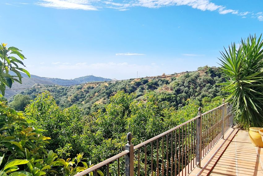 R3441994-Villa-For-Sale-Ojen-Detached-4-Beds-195-Built-7