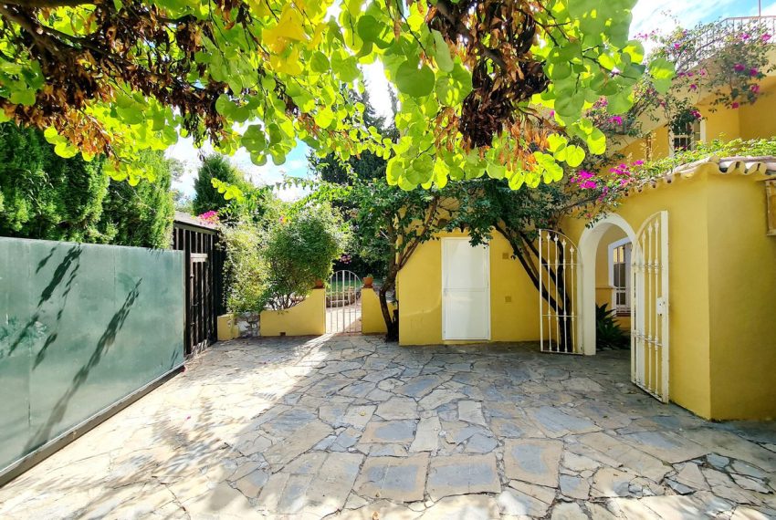 R3441994-Villa-For-Sale-Ojen-Detached-4-Beds-195-Built-8