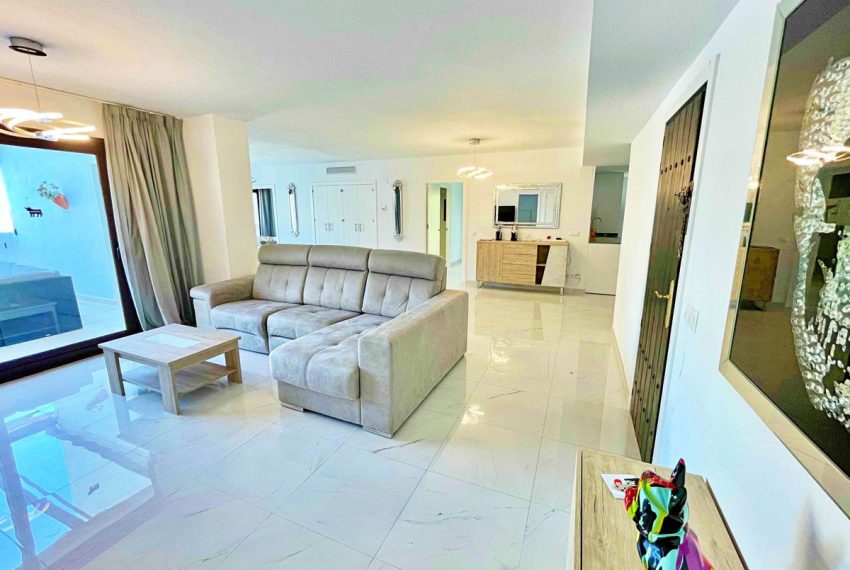 R3592087-Apartment-For-Sale-Puerto-Banus-Middle-Floor-3-Beds-209-Built-2