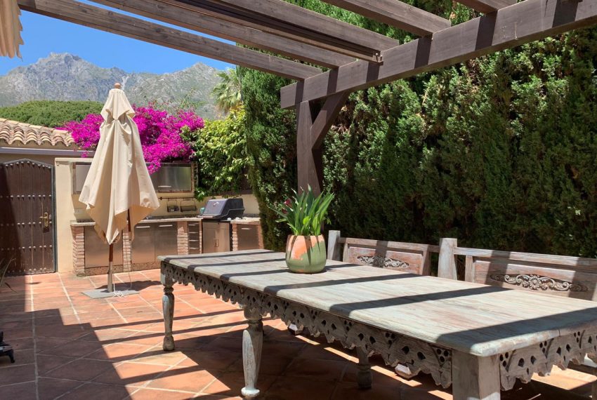 R3761173-Villa-For-Sale-Sierra-Blanca-Detached-5-Beds-450-Built-16