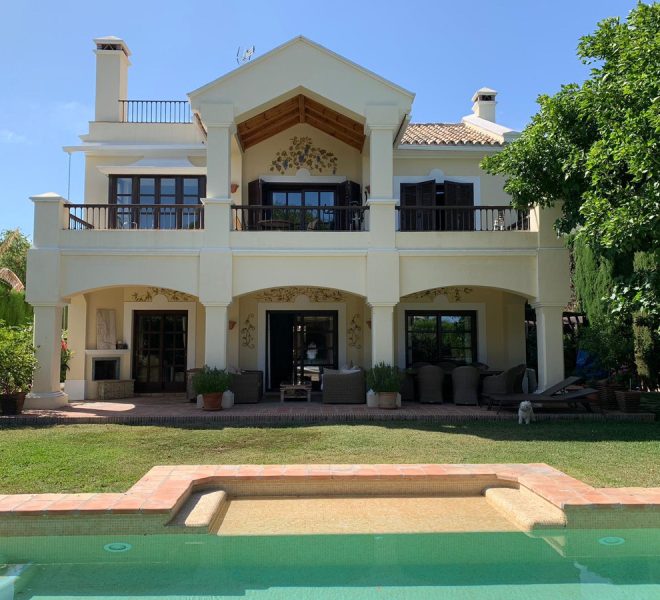 R3761173-Image 1-Detached - 5 Beds - 450 Built