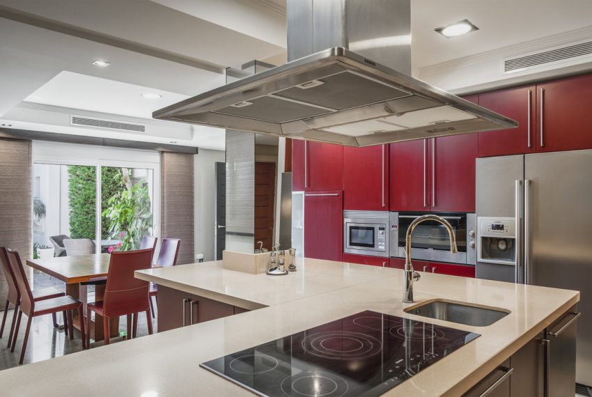 R3976990-Villa-For-Sale-Altos-de-los-Monteros-Detached-5-Beds-795-Built-16