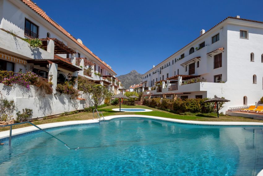 R4036594-Apartment-For-Sale-The-Golden-Mile-Ground-Floor-3-Beds-113-Built-9