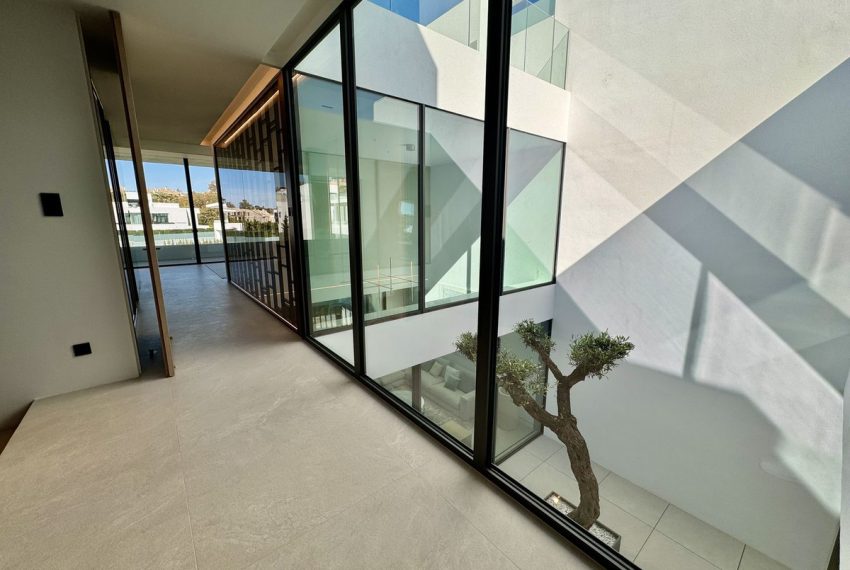 R4295473-Villa-For-Sale-The-Golden-Mile-Semi-Detached-3-Beds-447-Built-10