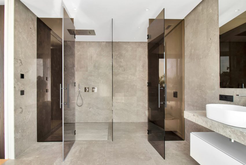 R4300111-Villa-For-Sale-The-Golden-Mile-Detached-6-Beds-647-Built-19