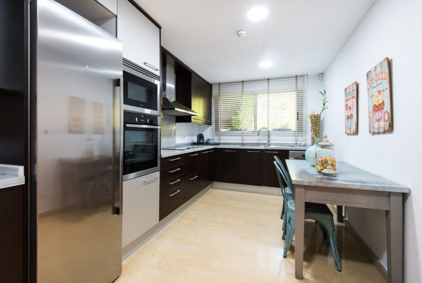 R4335847-Townhouse-For-Sale-Nagueles-Terraced-2-Beds-251-Built-18