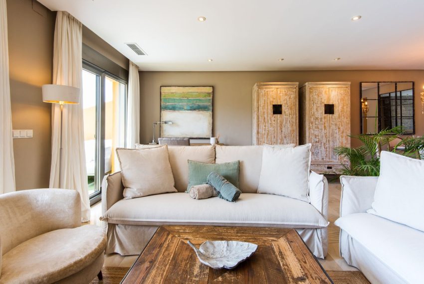 R4335847-Townhouse-For-Sale-Nagueles-Terraced-2-Beds-251-Built-4