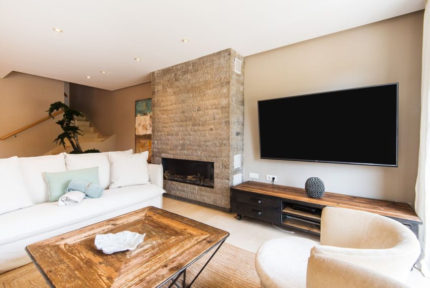 R4335847-Townhouse-For-Sale-Nagueles-Terraced-2-Beds-251-Built-6