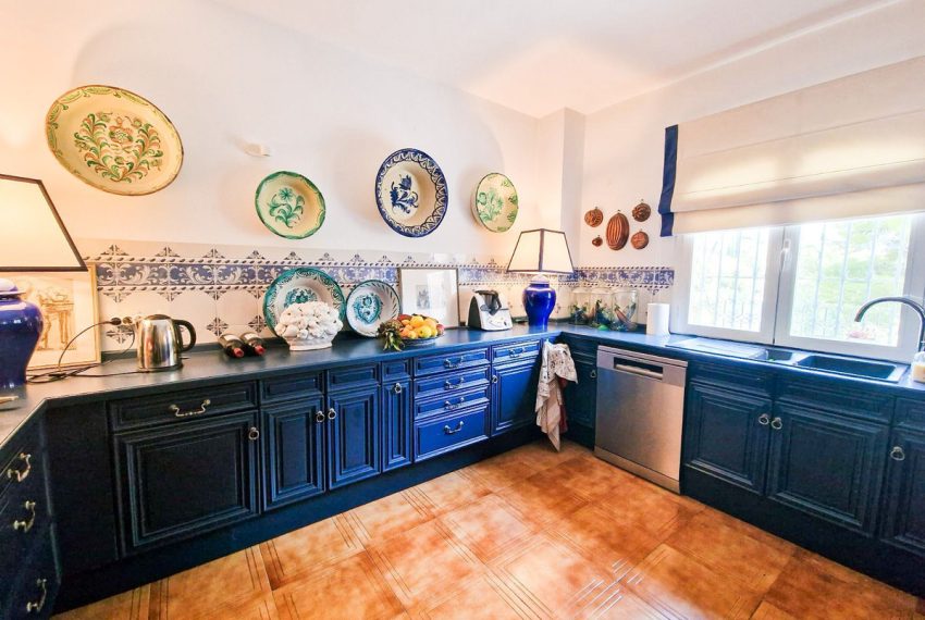 R4378351-Villa-For-Sale-Benahavis-Detached-4-Beds-659-Built-15