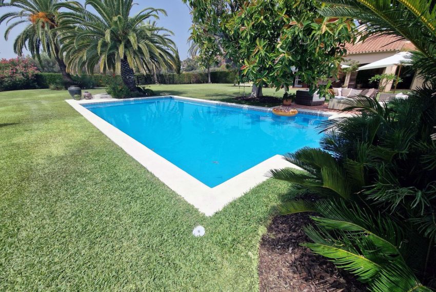 R4378351-Villa-For-Sale-Benahavis-Detached-4-Beds-659-Built-2