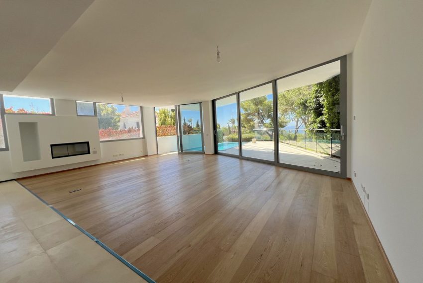 R4407997-Townhouse-For-Sale-Sierra-Blanca-Terraced-5-Beds-385-Built-1