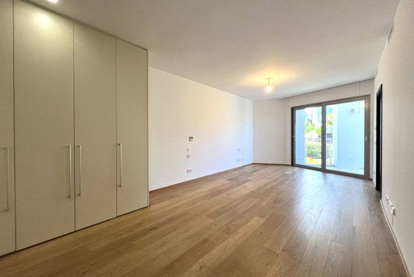 R4407997-Townhouse-For-Sale-Sierra-Blanca-Terraced-5-Beds-385-Built-9